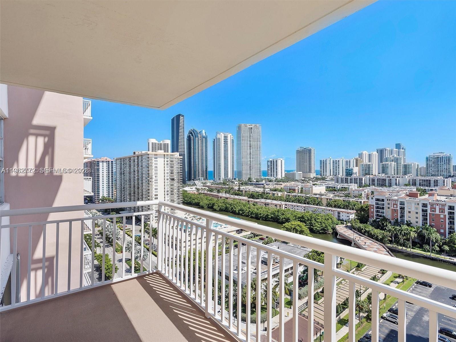 WINSTON TOWERS 200 - Residential