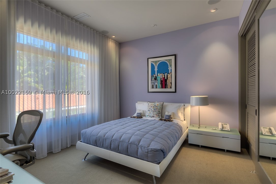 San Marino Island - Residential