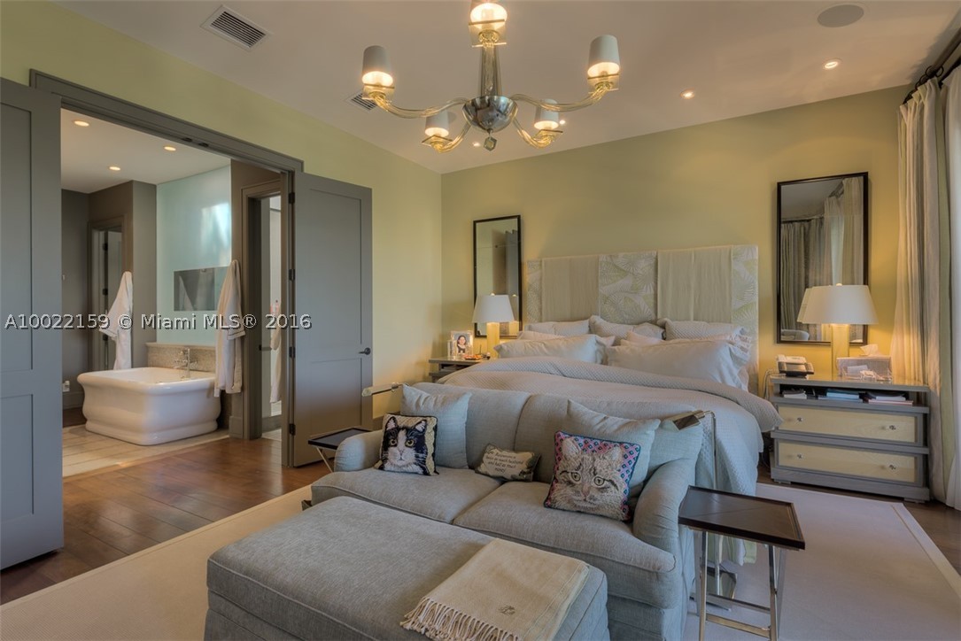 San Marino Island - Residential