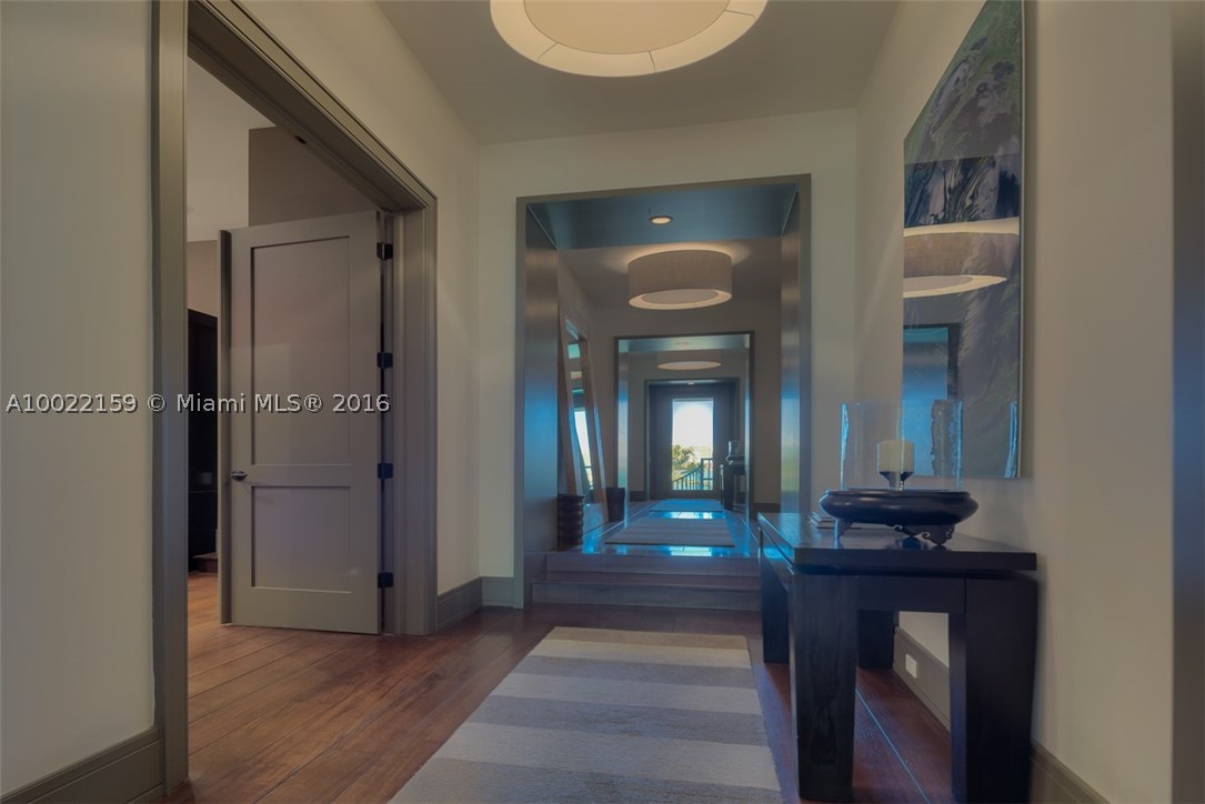 San Marino Island - Residential