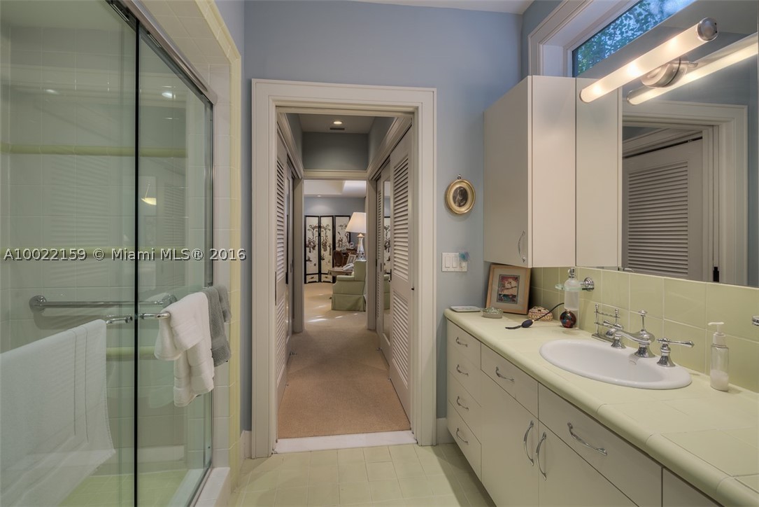 San Marino Island - Residential
