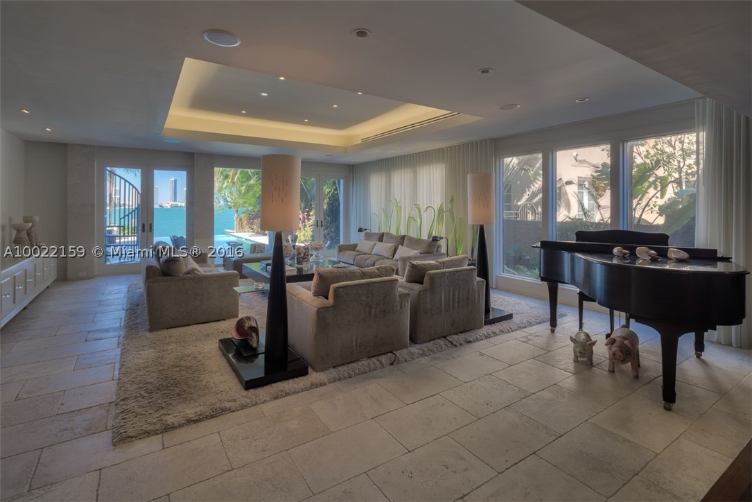 San Marino Island - Residential
