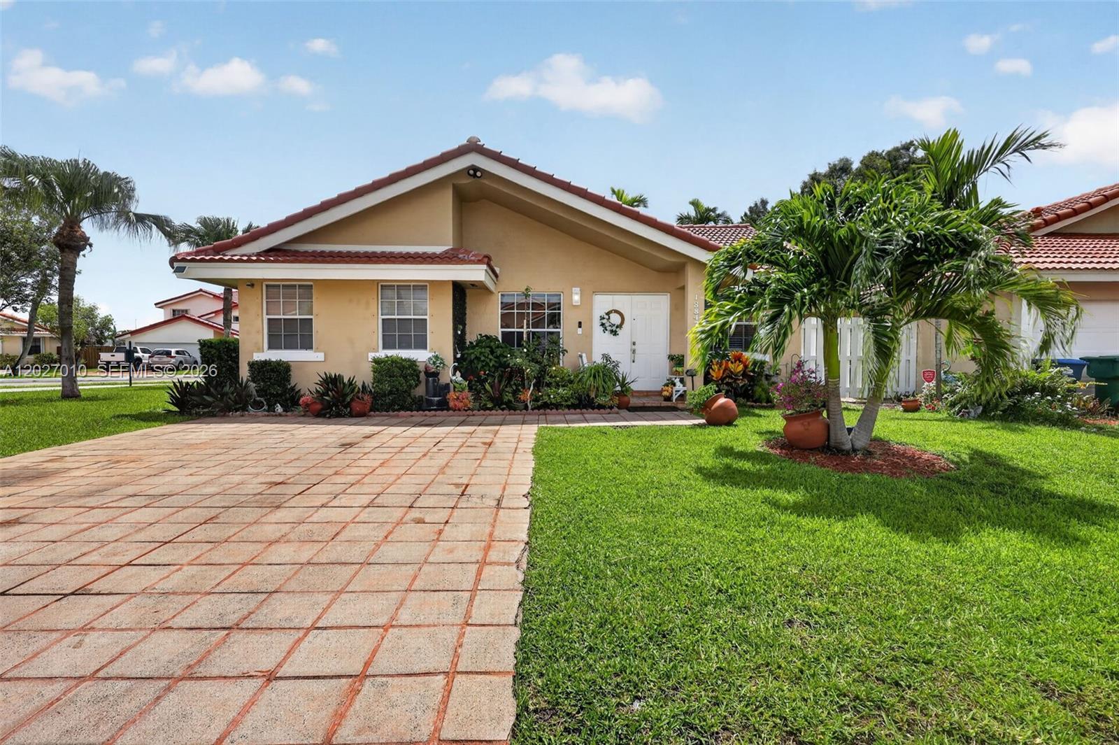 Lakes of Avalon - Residential