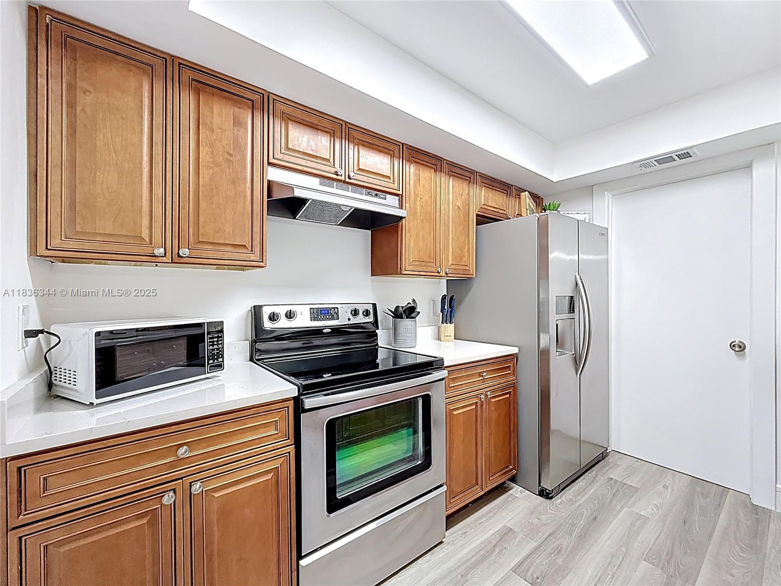 NORTH LAUDERDALE VILLAGE - Residential