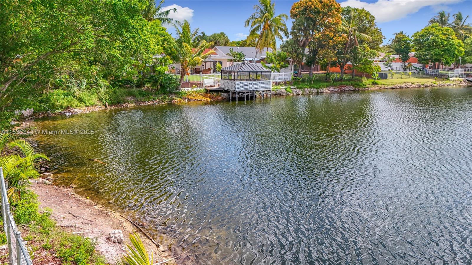 NORTH LAUDERDALE VILLAGE - Residential