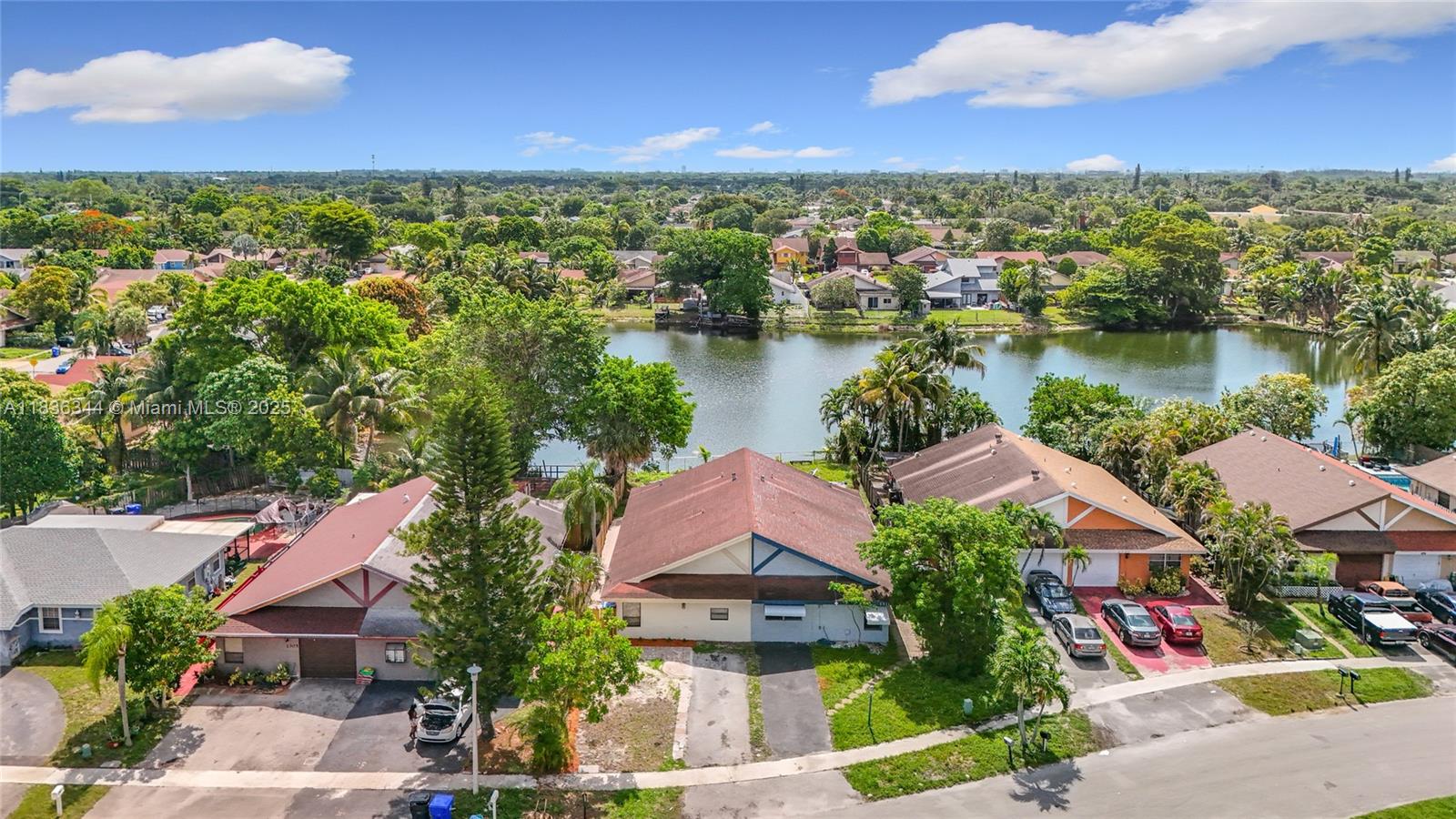 NORTH LAUDERDALE VILLAGE - Residential