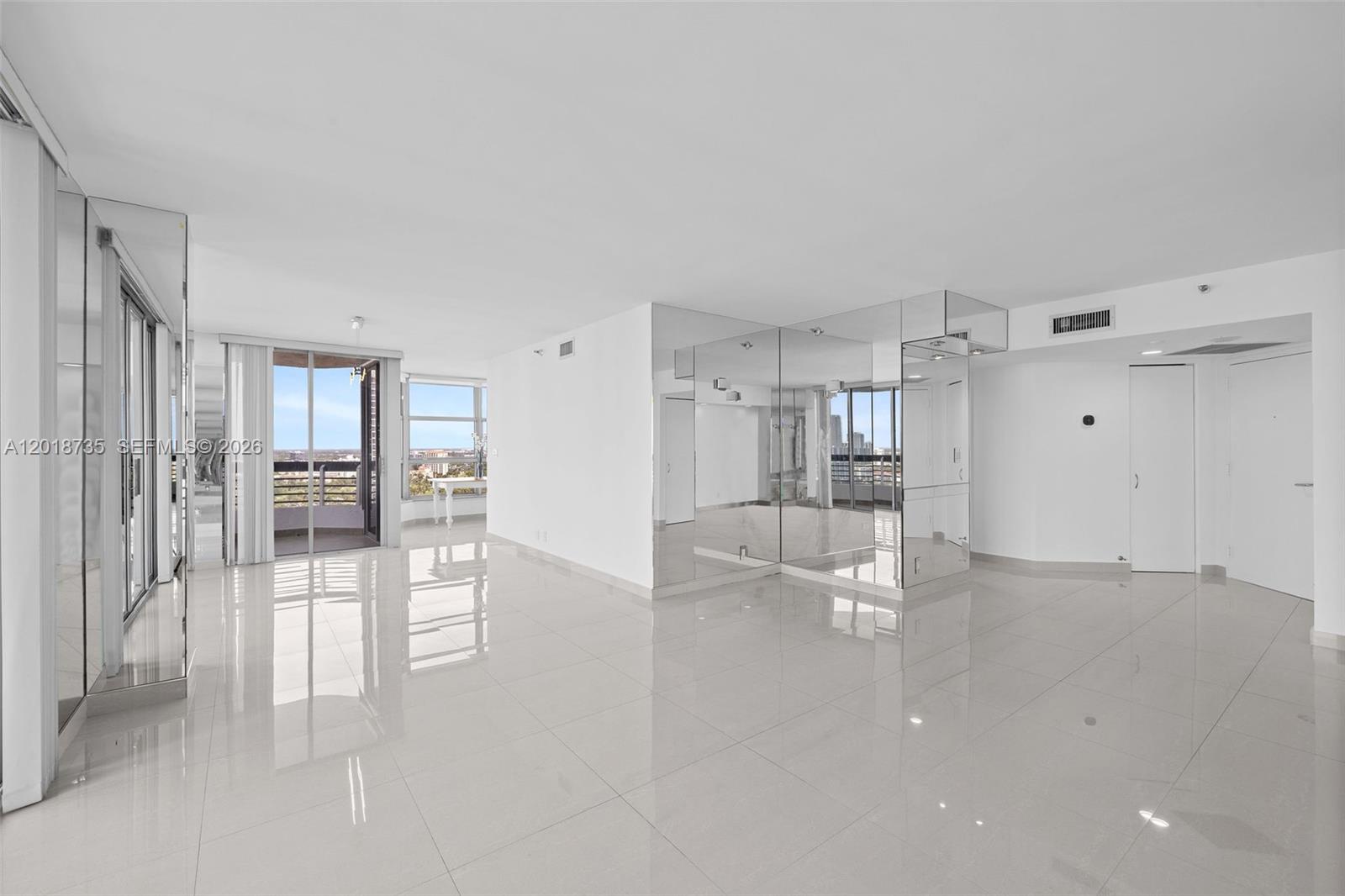MYSTIC POINTE CONDO NO TW - Residential Lease