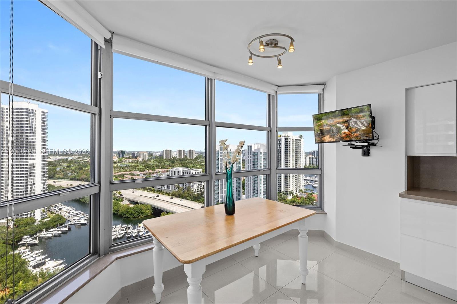 MYSTIC POINTE CONDO NO TW - Residential Lease