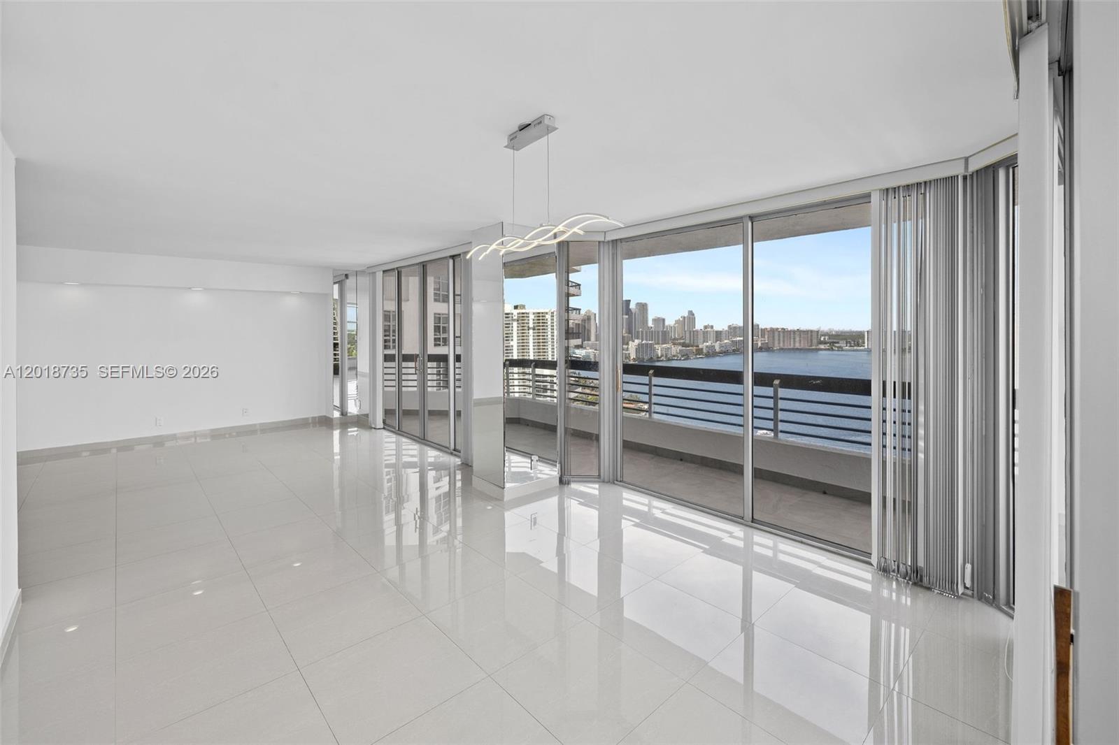 MYSTIC POINTE CONDO NO TW - Residential Lease