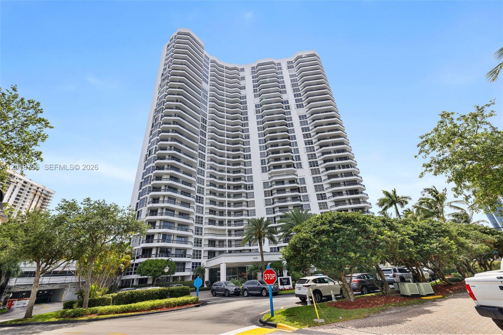 MYSTIC POINTE CONDO NO TW - Residential Lease