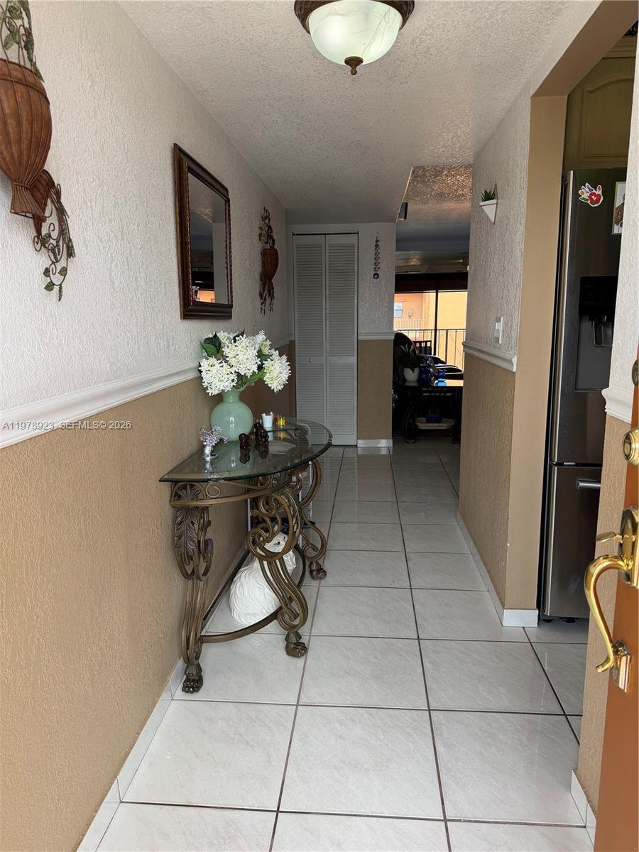 WESTLAND CONDO - Residential