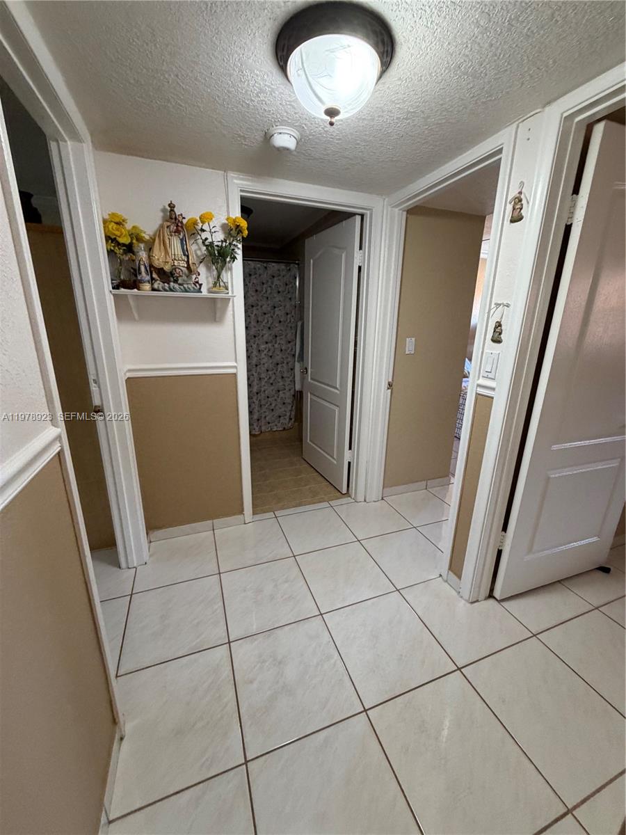 WESTLAND CONDO - Residential