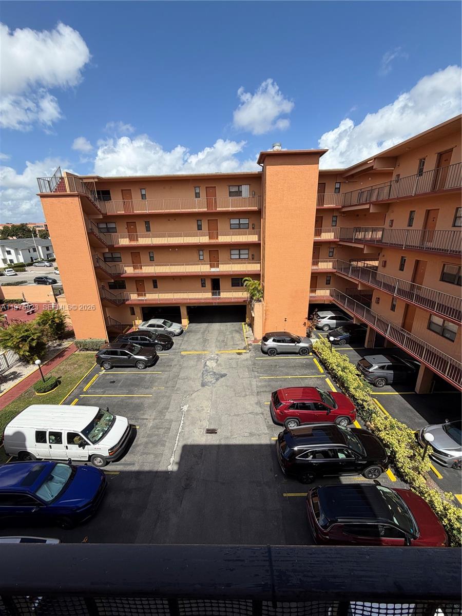 WESTLAND CONDO - Residential