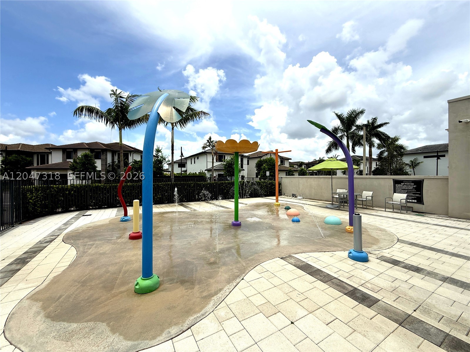 DOWNTOWN DORAL SOUTH PHAS - Residential