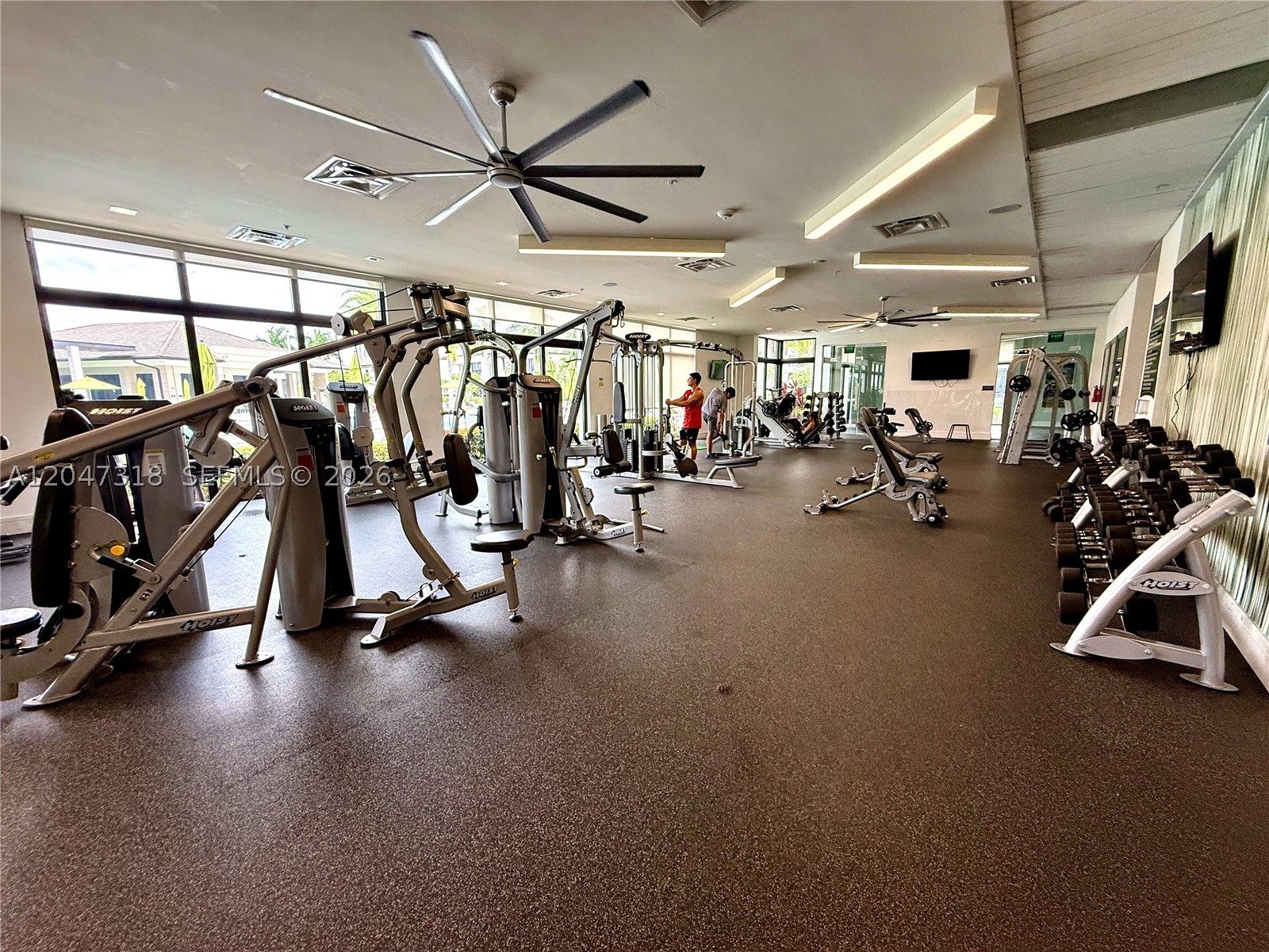 DOWNTOWN DORAL SOUTH PHAS - Residential