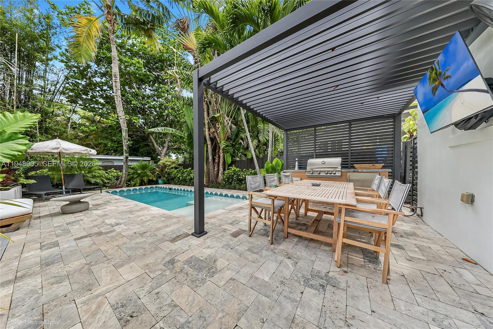 SHADOWLAWN - Residential Lease