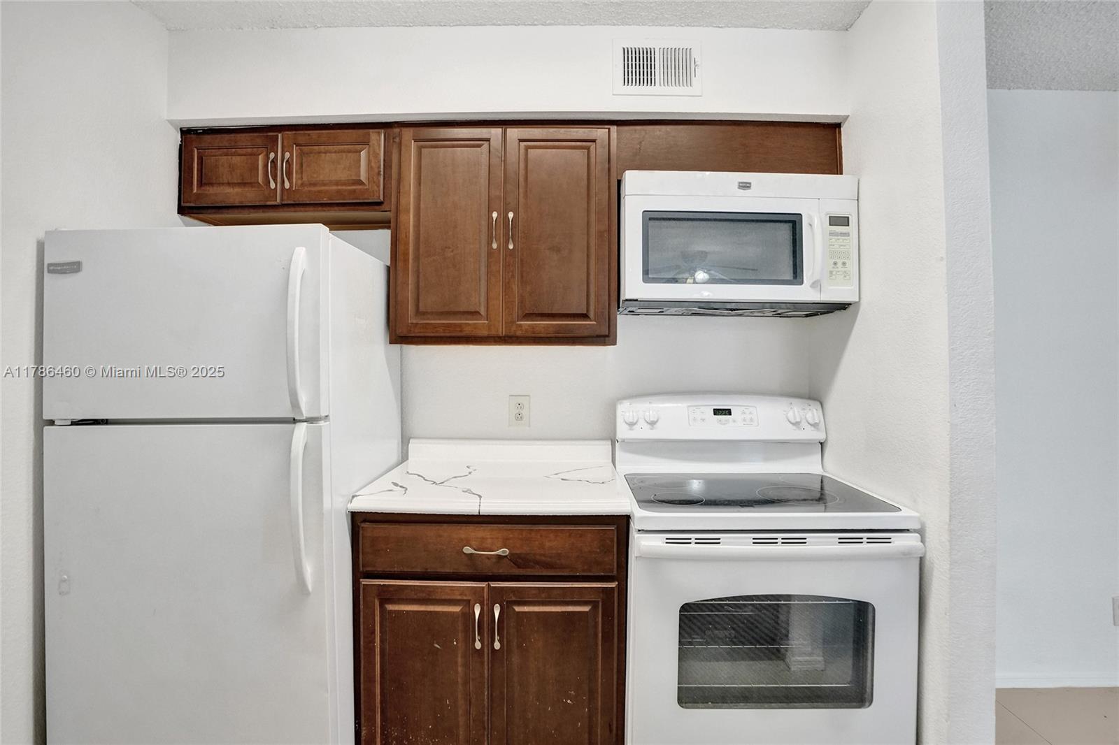 SUNDANCE AT DAVIE CONDO - Residential