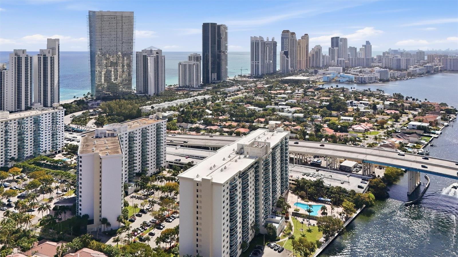 OCEANVIEW BUILDING A COND - Residential