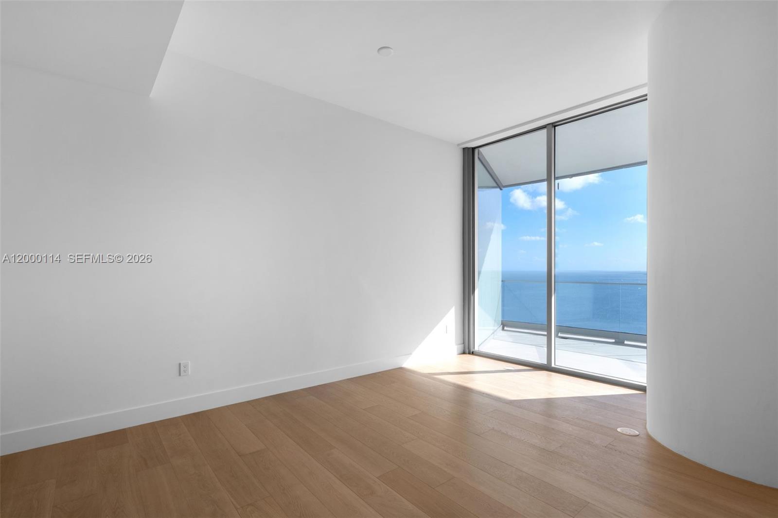 UNA RESIDENCES - Residential