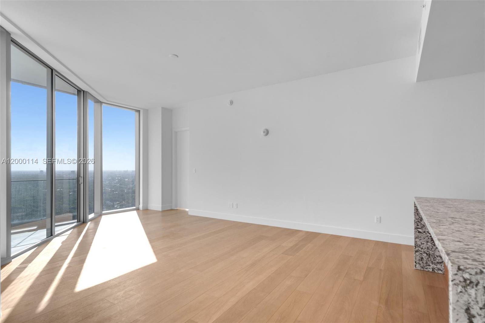 UNA RESIDENCES - Residential