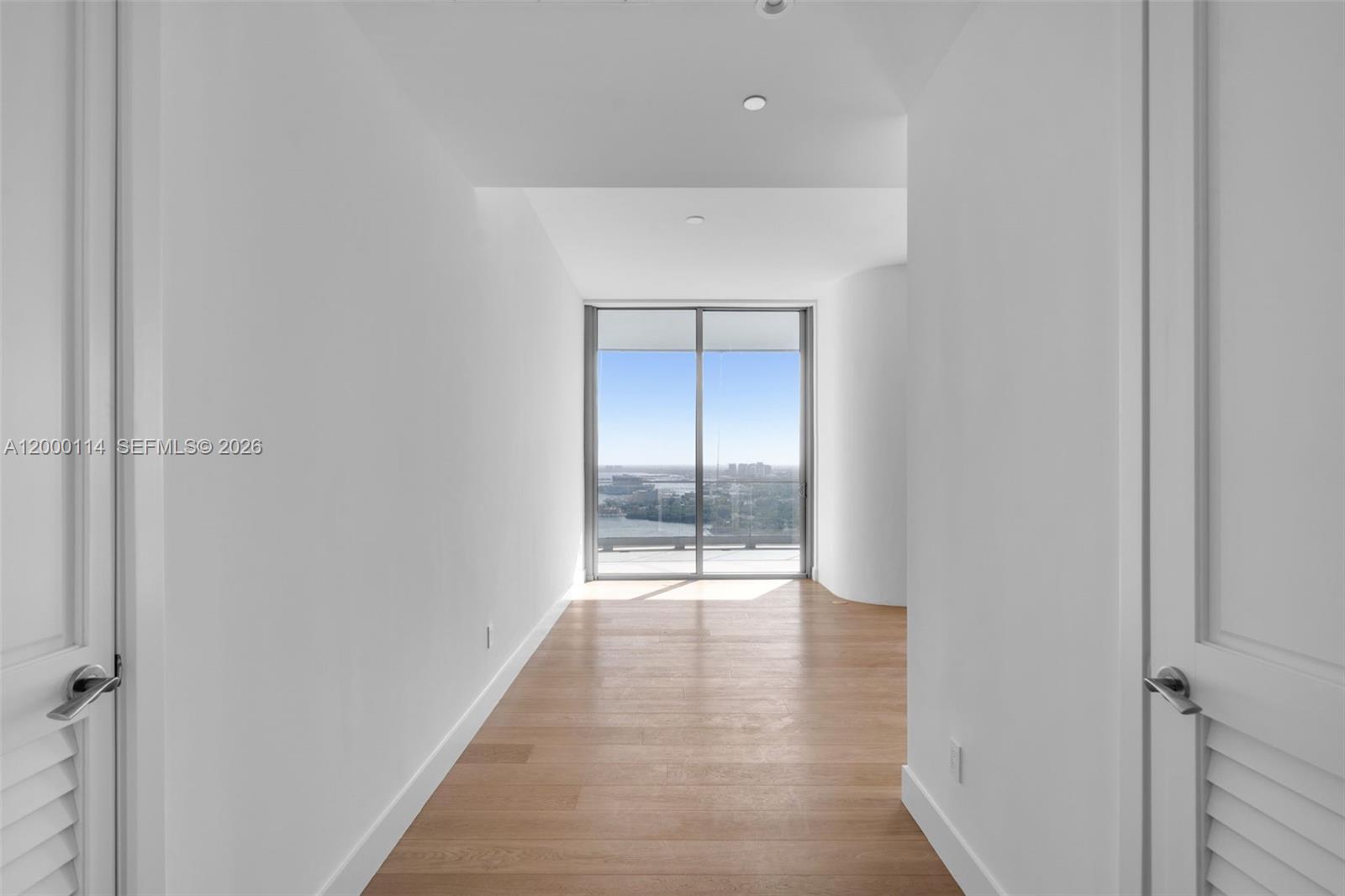 UNA RESIDENCES - Residential
