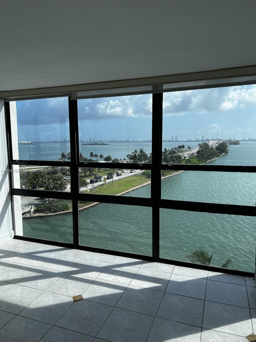 CHARTER CLUB CONDO - Residential