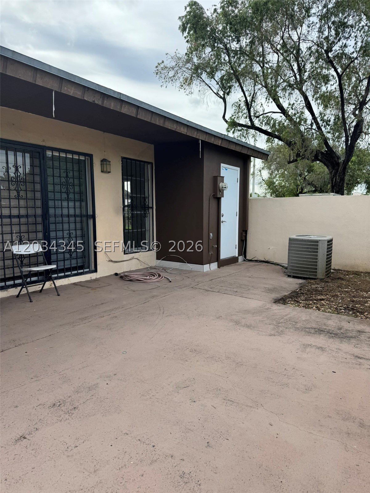 DEVON-AIRE VILLAS SEC 10 - Residential