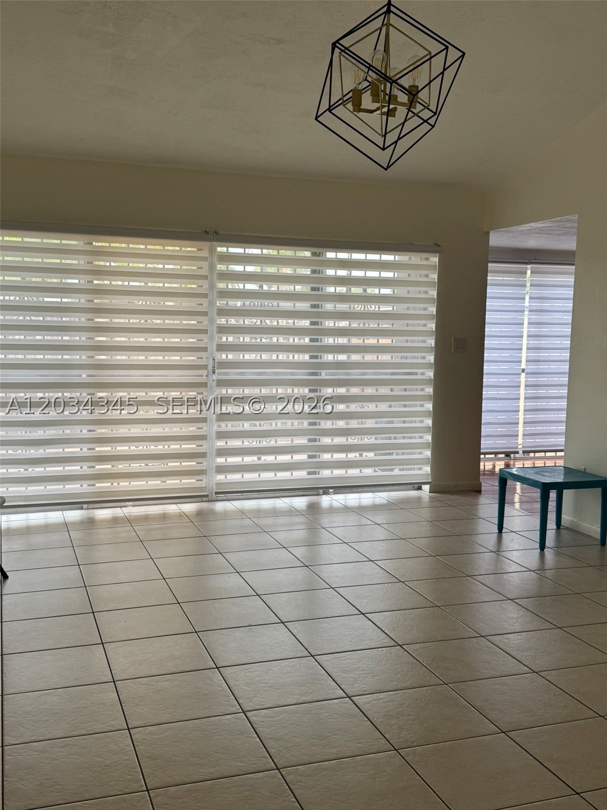 DEVON-AIRE VILLAS SEC 10 - Residential
