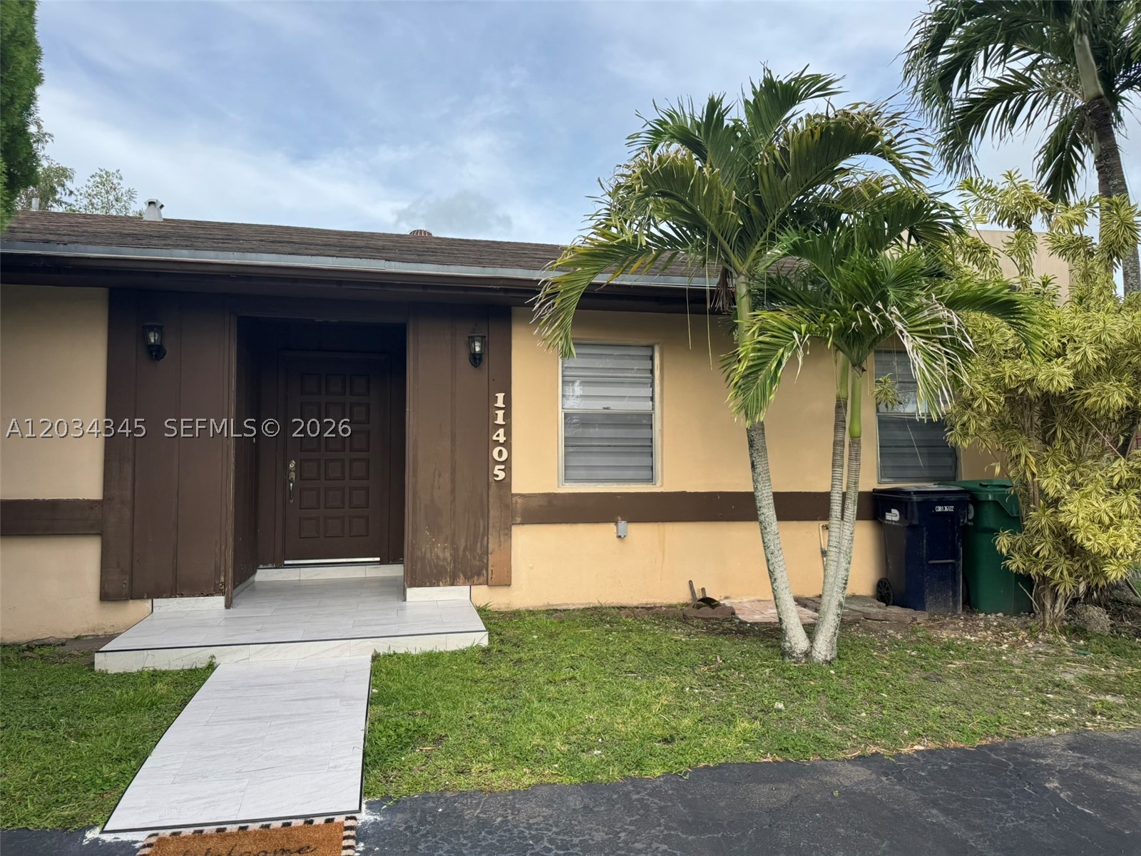 DEVON-AIRE VILLAS SEC 10 - Residential