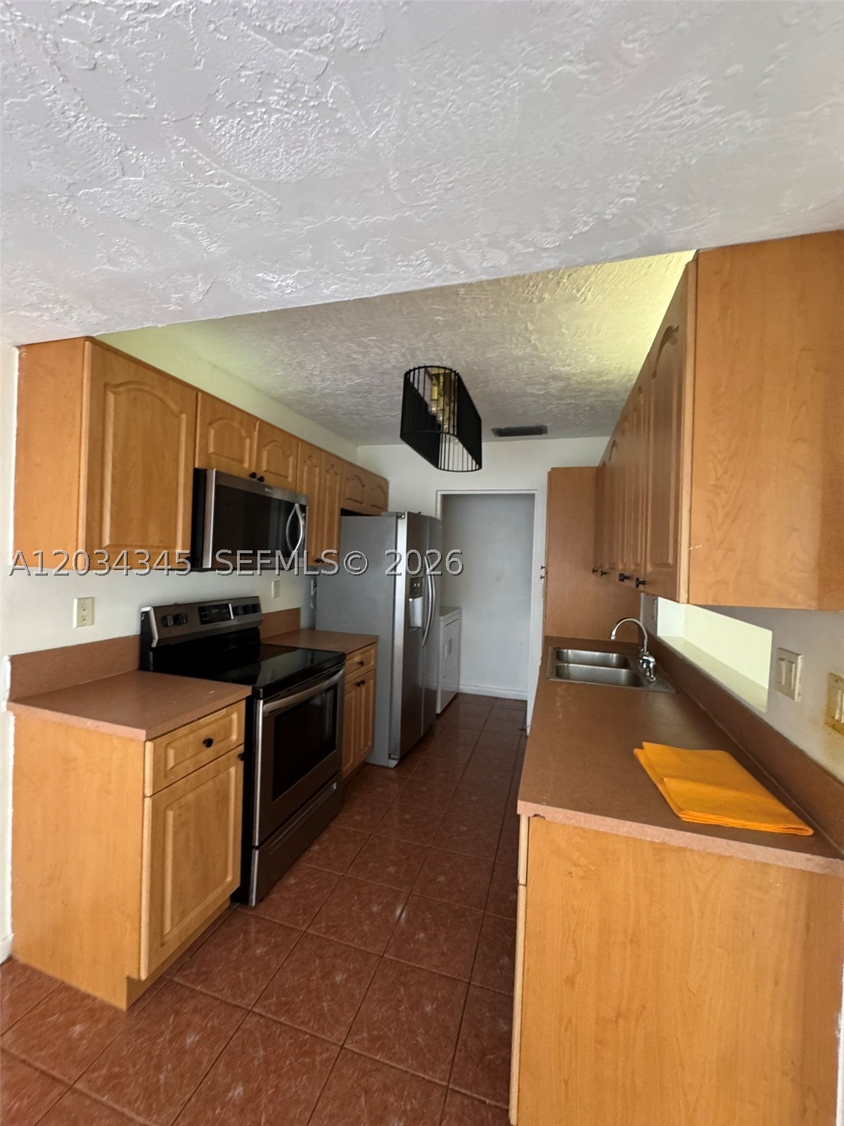 DEVON-AIRE VILLAS SEC 10 - Residential