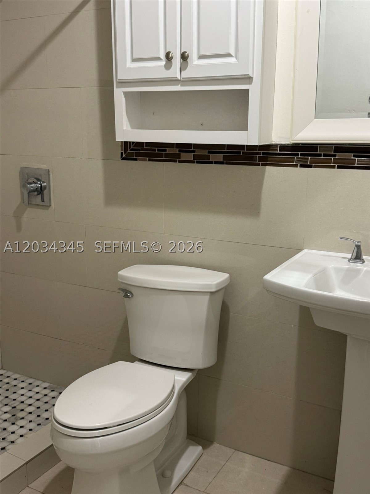 DEVON-AIRE VILLAS SEC 10 - Residential