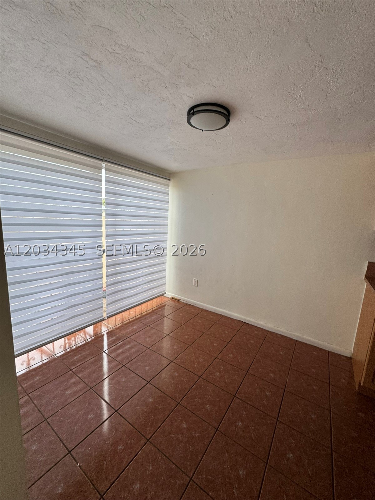 DEVON-AIRE VILLAS SEC 10 - Residential