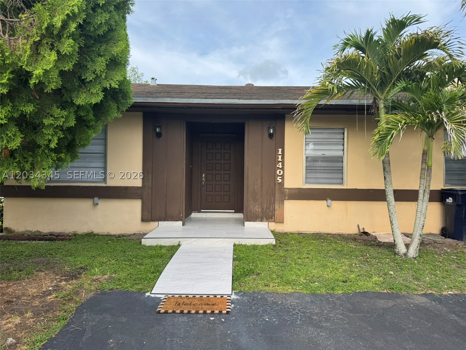 DEVON-AIRE VILLAS SEC 10 - Residential