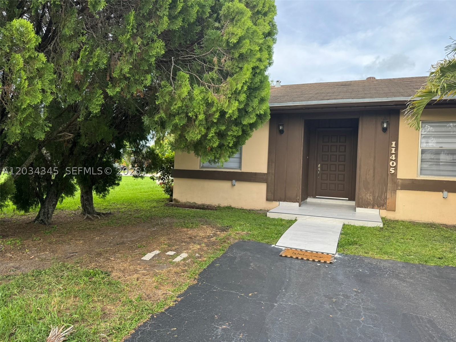 DEVON-AIRE VILLAS SEC 10 - Residential
