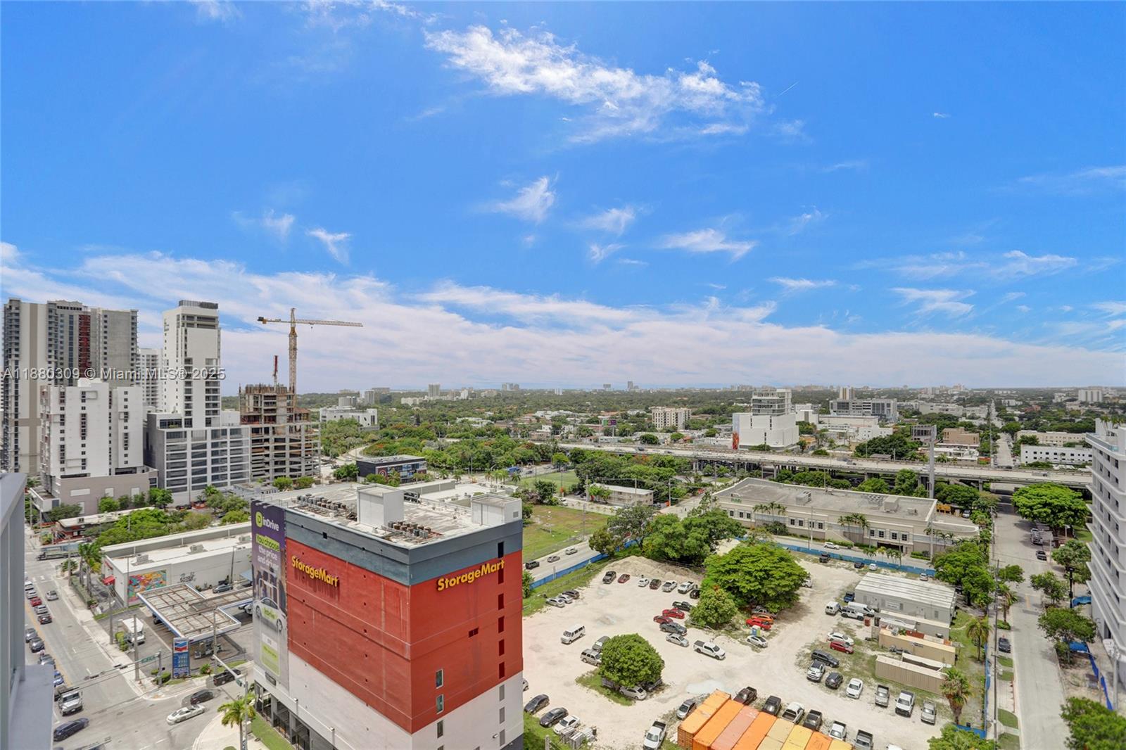LATITUDE ON THE RIVER CON - Residential