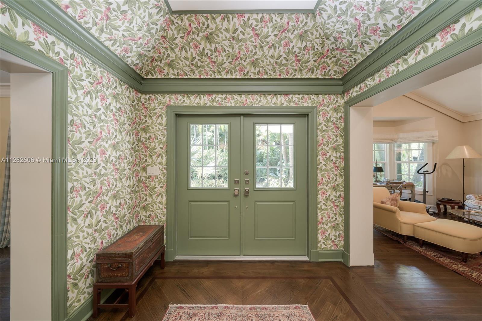 YE LITTLE WOODS 1ST ADDN - Residential