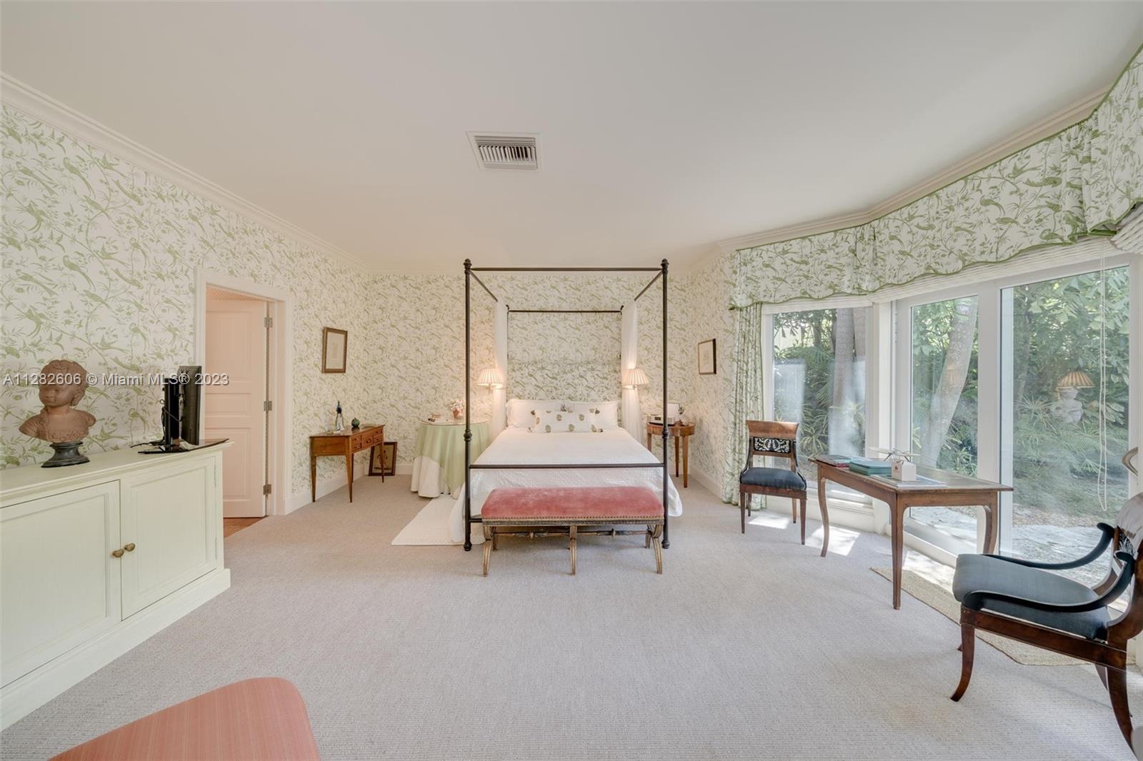 YE LITTLE WOODS 1ST ADDN - Residential