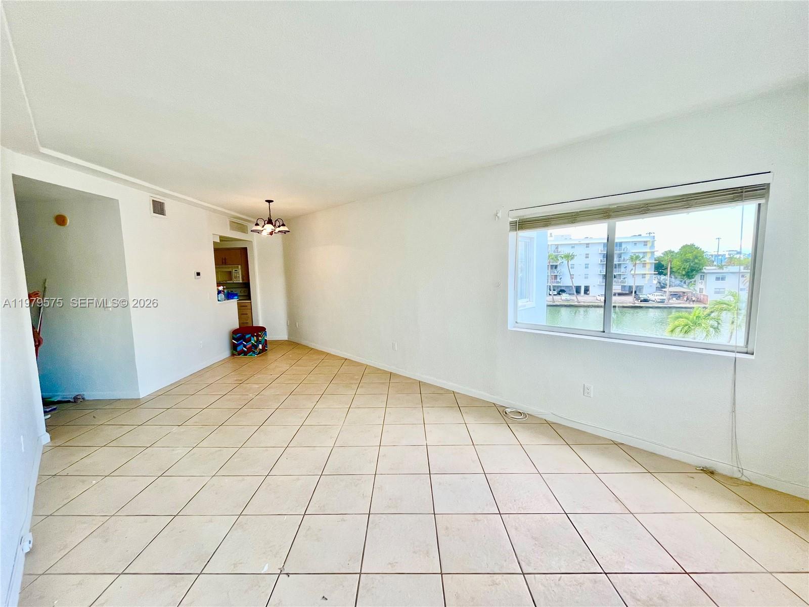 RIVE MARSEILLES CONDO - Residential