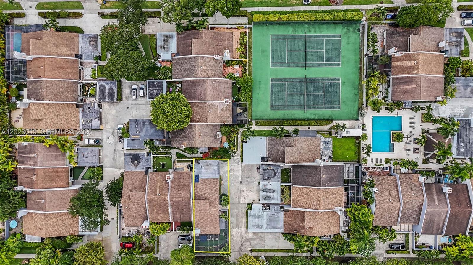 BANYANS OF SOUTH MIAMI CO - Residential
