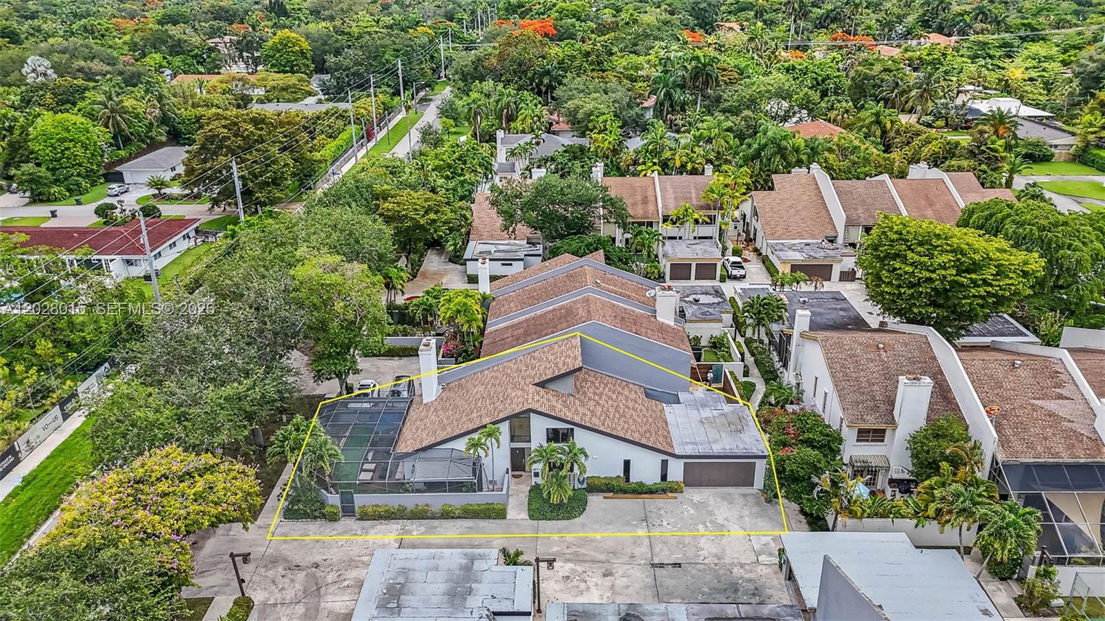 BANYANS OF SOUTH MIAMI CO - Residential