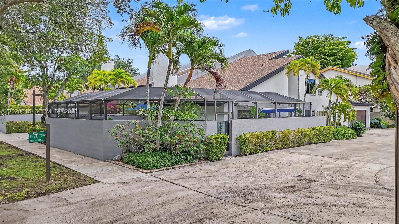 BANYANS OF SOUTH MIAMI CO - Residential