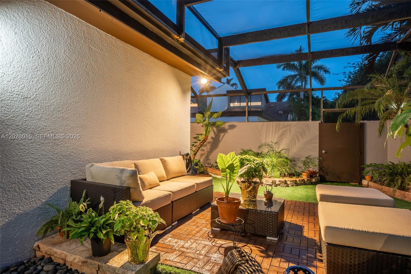 BANYANS OF SOUTH MIAMI CO - Residential