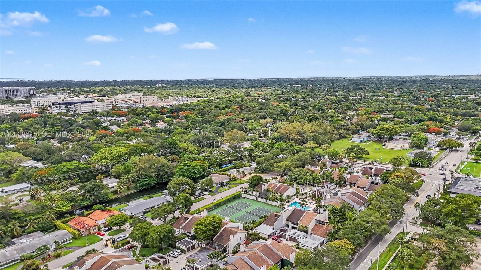BANYANS OF SOUTH MIAMI CO - Residential