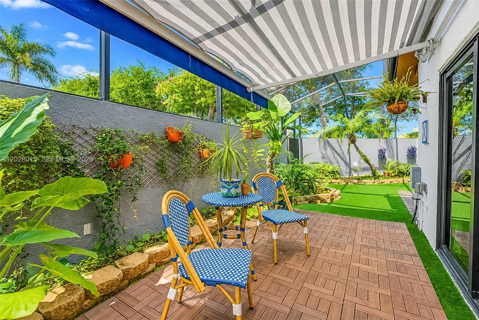 BANYANS OF SOUTH MIAMI CO - Residential