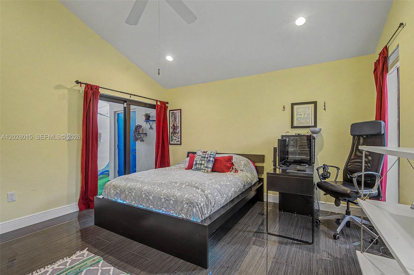 BANYANS OF SOUTH MIAMI CO - Residential