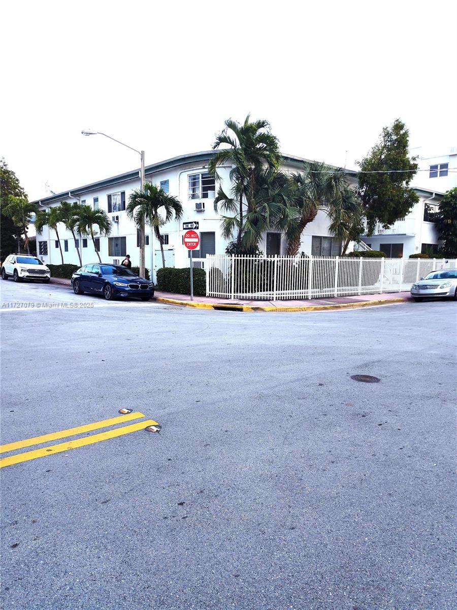 ALTOS DEL MAR NO 3 - Residential