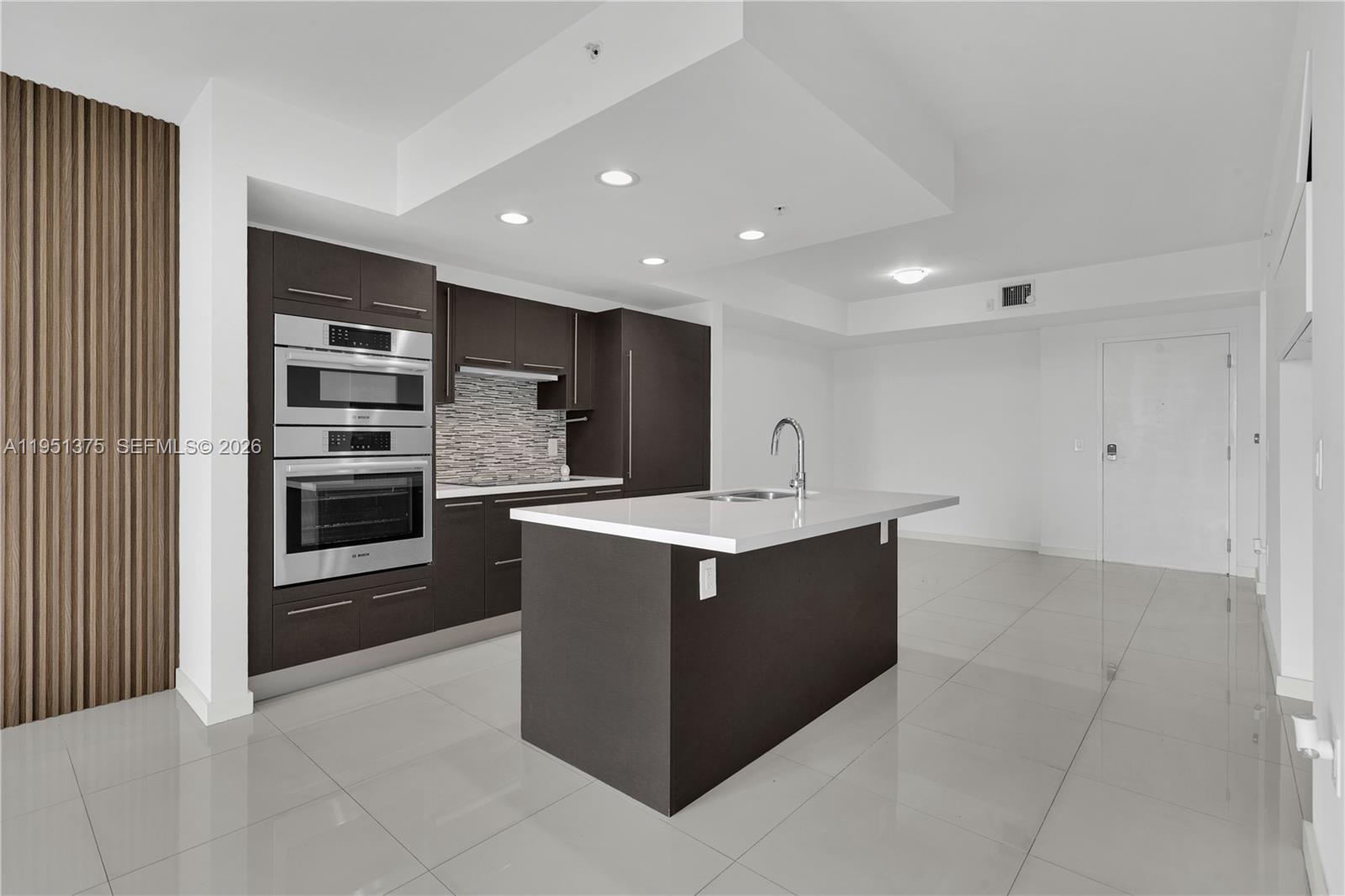 GRAND BAY COMMONS SOUTH - Residential