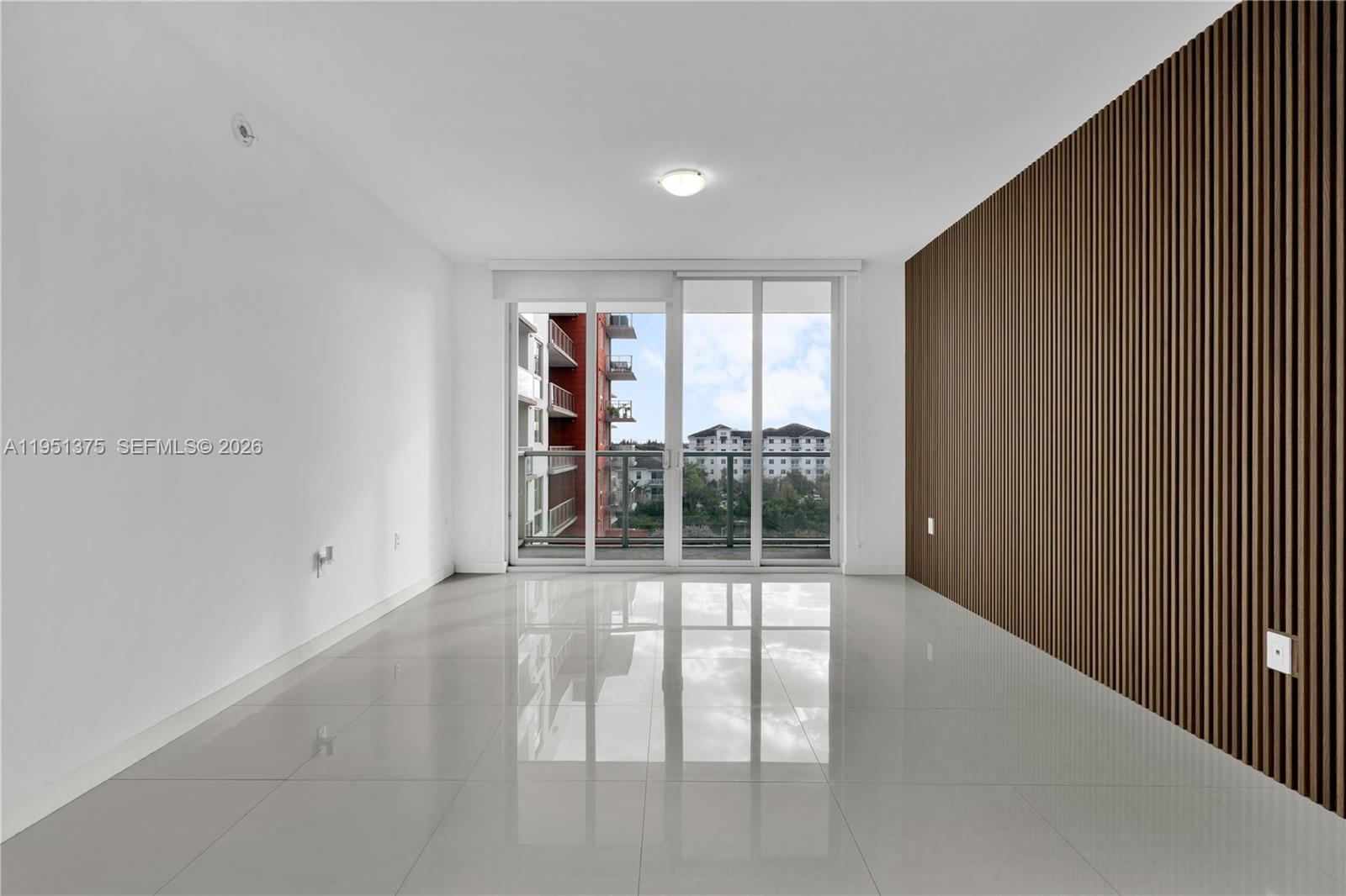GRAND BAY COMMONS SOUTH - Residential