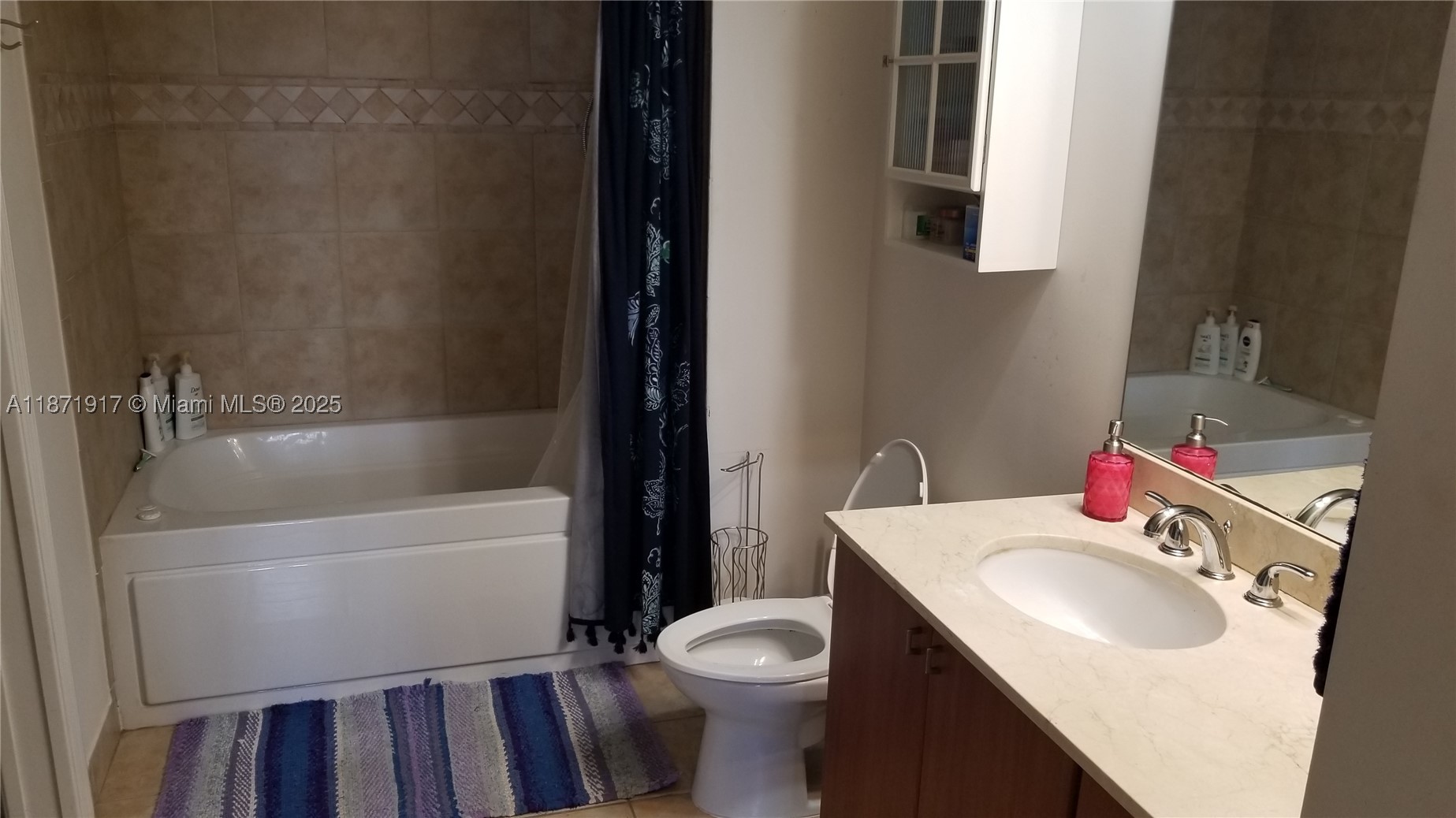 PUERTA DE PALMAS CONDO - Residential