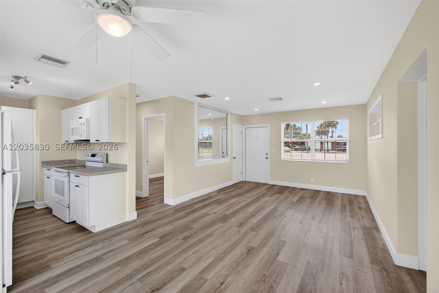 PARK MANOR 2 - Residential